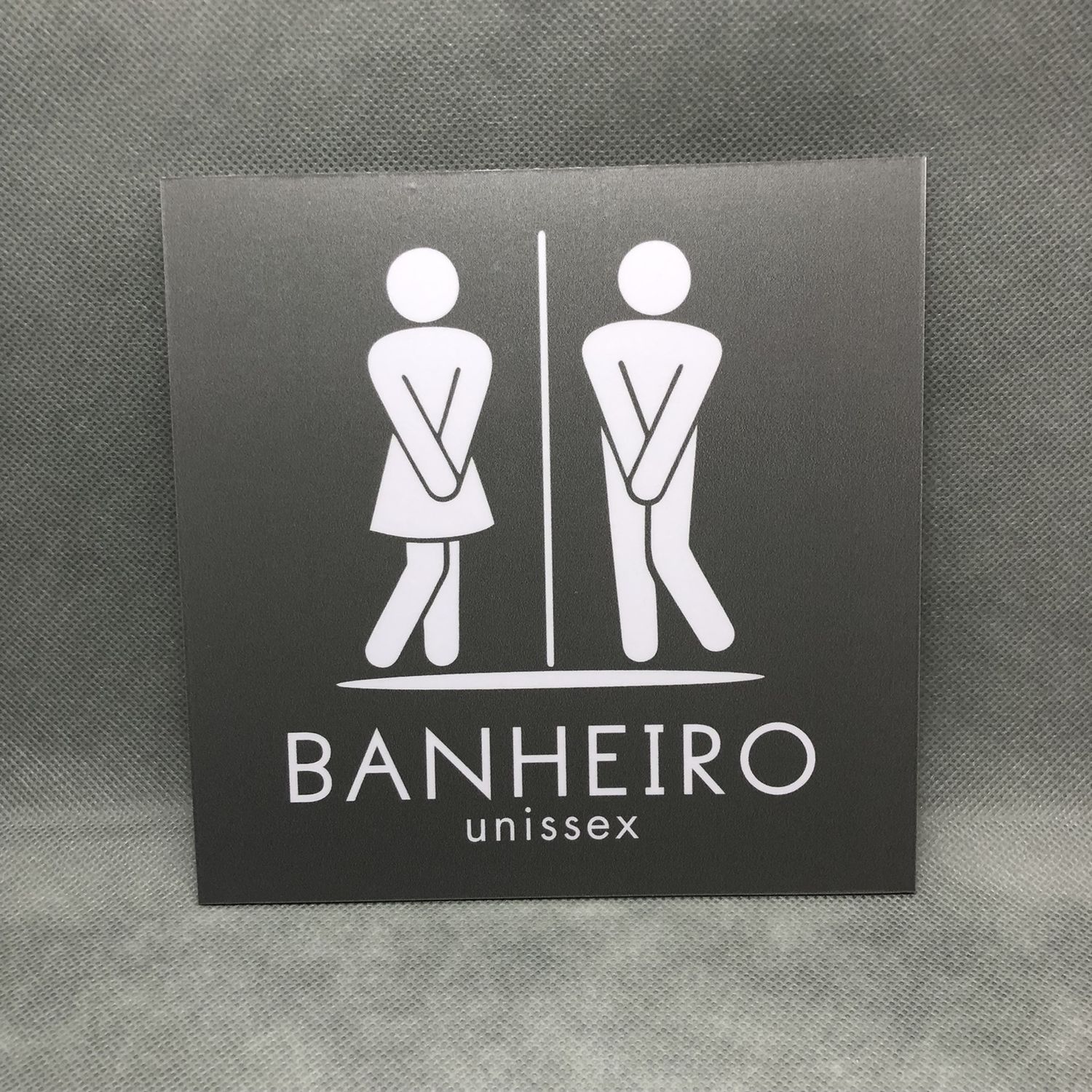 Placa de banheiro personalizada — gráfica Zona Norte Rio de Janeiro